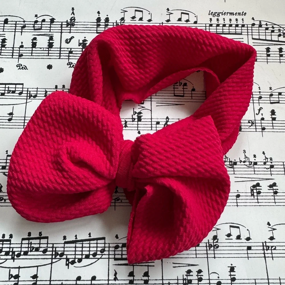 Red bow headband for newborn up to 4 years ago old approx